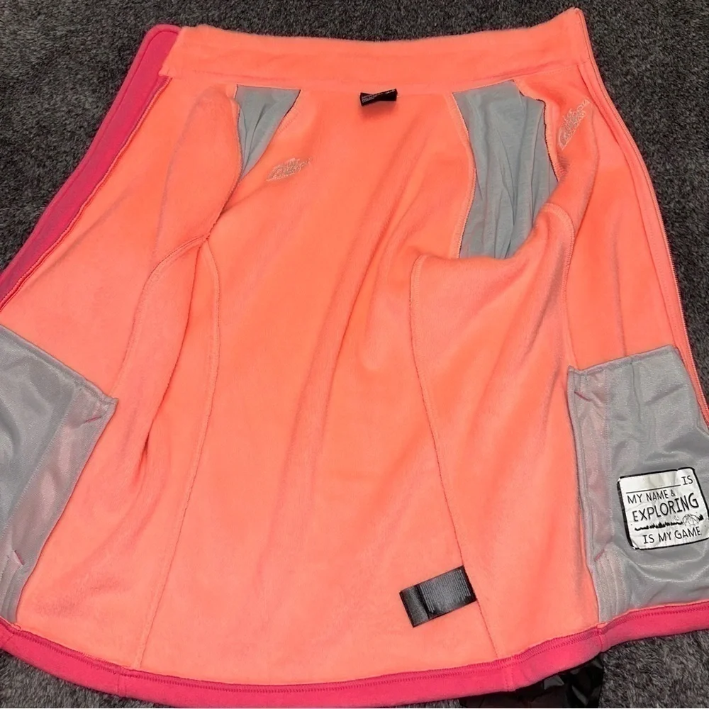 The North Face pink fleece zip up 14/16 Large or woman’s small or XS in EUC